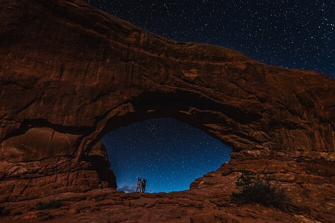 Astro-Photo, Hiking and Stargazing Tour in Arches National Park - Price and value of a $175 small-group night tour
