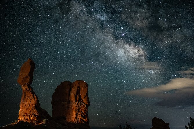 Astro-Photo, Hiking and Stargazing Tour in Arches National Park - Who should book this (and who might not)