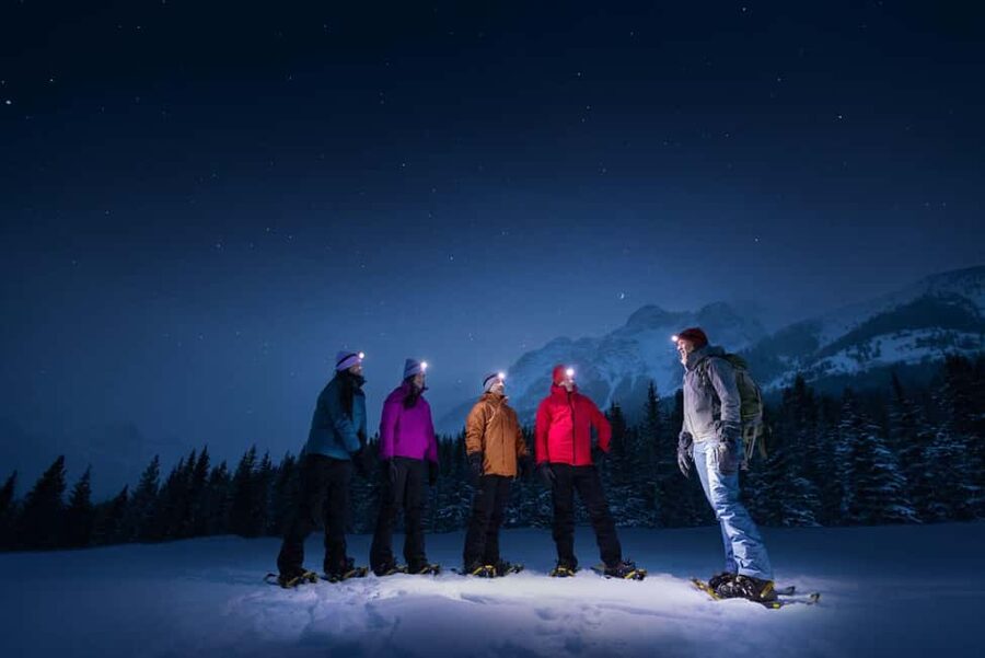 Canmore: Stargazing and Night Adventure - Meeting at Canmore Recreation Centre and getting set for the dark