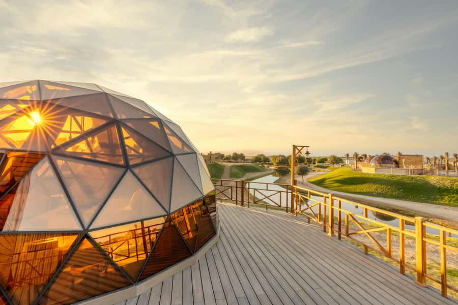 Dubai: Overnight Safari with Luxury Dome Stay & Stargazing - The pickup-and-dune timetable: what the day actually feels like