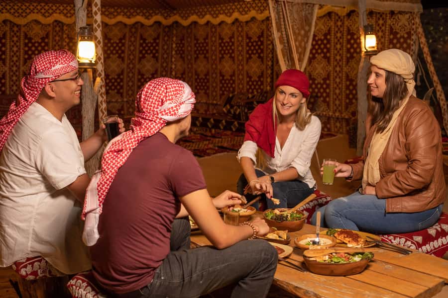 Dubai: Private Night Safari & Astronomy with 3-Course Dinner - Astronomy with telescope: turning star stories into real sight