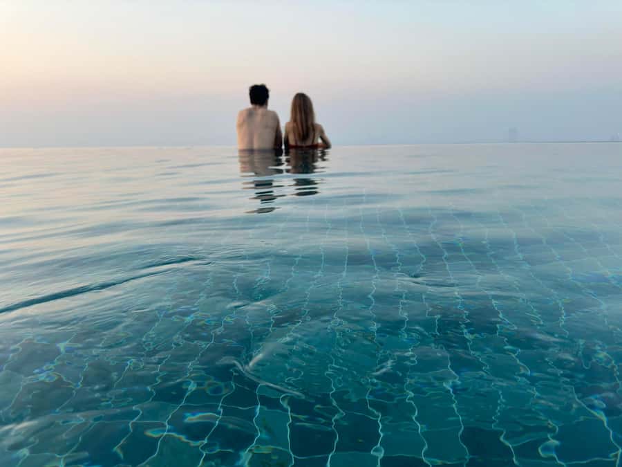 Dubai: Sky Pool and Palm Observatory Access - Guides and service: why the day feels smooth