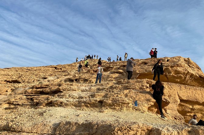 Edge of the World with 4x4 vehicles, sunset Dinner and stargazing - Edge of the World from Riyadh: why this trip feels different