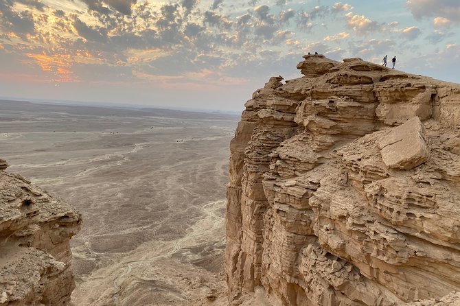 Edge of the World with 4x4 vehicles, sunset Dinner and stargazing - The 4x4 off-road drive: the fun part that people remember later