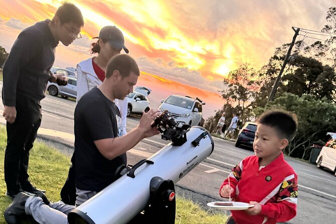 Gold Coast: Glow Worms, Sunset & Stargazing with BBQ dinner - The guide makes it practical: Michael’s role in the experience