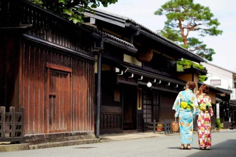 Hida Takayama, Shirakawa-go+Observatory|Day Trip from Nagoya - Shirakawa-go Gassho-zukuri Village: UNESCO that still feels lived-in