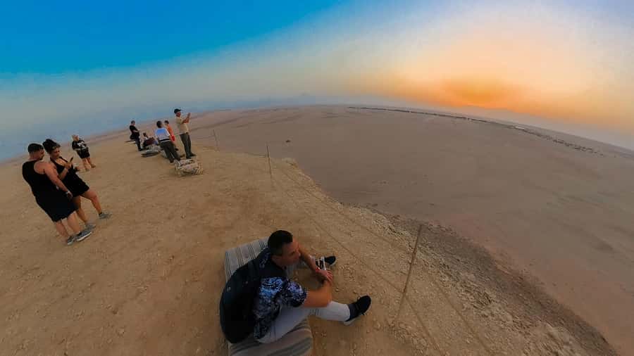 Hurghada: Star Stargazing Desert Adventure by Jeep & Dinner - 17 km Off-Road Driving: Fun, Bumpy, and Worth Holding On For