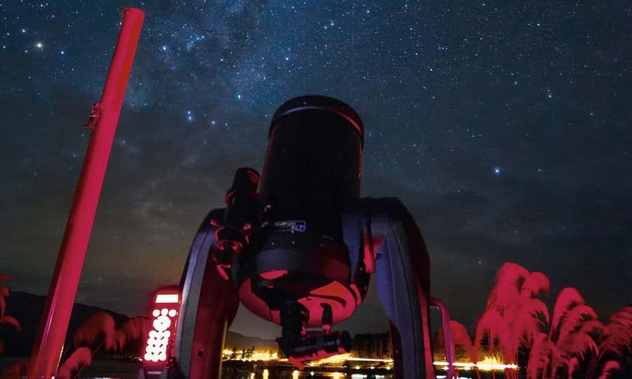 Lake Tekapo: 1.5-Hour Hot Pools & Stargazing Experience - Lake Tekapo’s dark skies and why this tour works