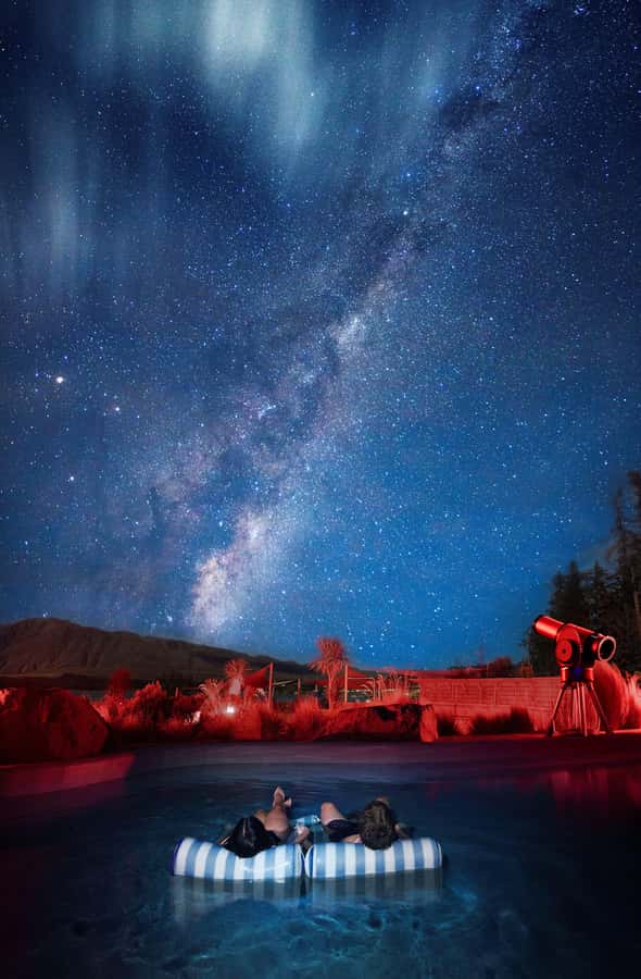 Lake Tekapo: 1.5-Hour Hot Pools & Stargazing Experience - Small group size and the real meaning of the price