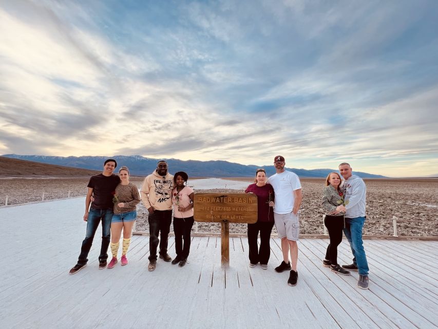 Las Vegas: Death Valley Day Trip with Stargazing - Zabriskie Point: golden badlands and a classic viewpoint walk