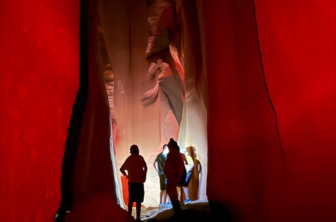 Ligai Si Anii Stargazing Night tour through Antelope Canyon - The night walk in the canyon: headlamps, careful steps, and photo time