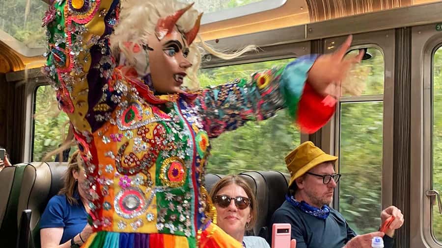 Machu Picchu: 1-day tour by Vistadome Observatory train - Onboard Andean dance, snacks, and big-window views to Aguas Calientes