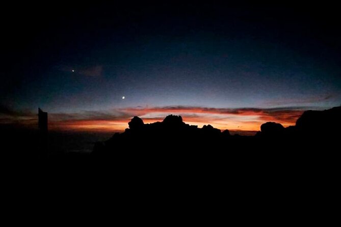 Magic Stargazing & Sunset in Teide with Dinner + Telescopes - The Teide sunset toast: why this timing matters
