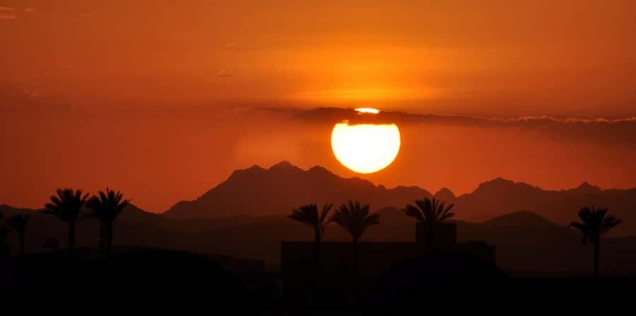 Makadi Bay: 2H Quad Bike, Camel, Stargazing, Dinner & Show - Stargazing Under Desert Skies: How to Get the Best View