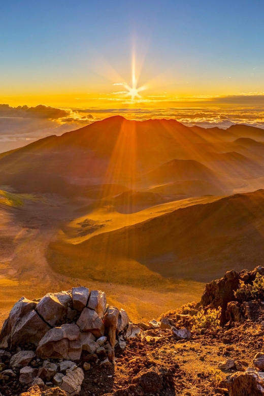Maui: Haleakala Sunset and Stargazing Tour with Dinner - Should You Book This Haleakalā Sunset and Stargazing Tour?