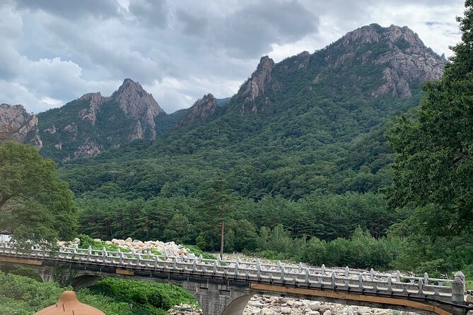 Missionary Memorial Hall and Goseong DMZ Observatory from sokcho - Getting from Sokcho: pickup, start time, and real-world pacing