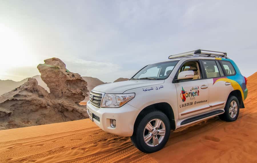 Mleiha Desert Safari with Sandboarding, Stargazing & Dinner - Mleiha Cafe Dinner: Local Flavors, Portion Size, and One Catch