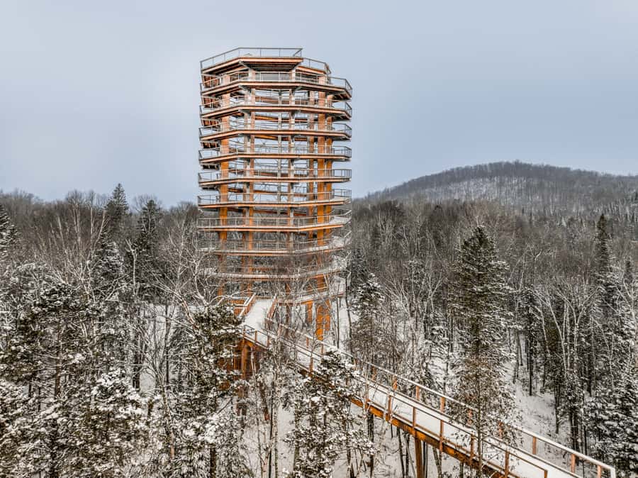 Mont-Tremblant: Treetop Observatory and Self-Guided Walk - Optional extras: circus show choice on top of the walk