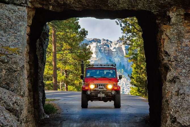 Mt Rushmore Night Ceremony and Tour - with Tunnels and Stargazing - Timing reality check: why the night can feel long