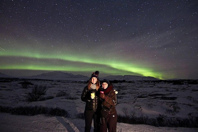 Northern Lights and Stargazing Small-Group Tour with Local Guide - Hot Chocolate and Kleina: The Warm-Up That Actually Helps