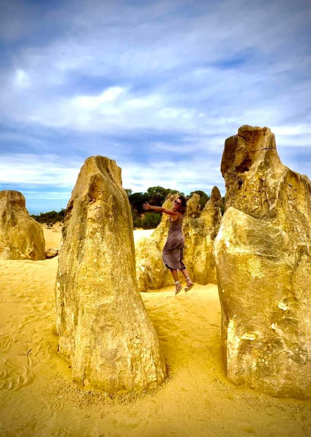 Perth: Pinnacles Stargazing, Sandboarding & Beach Kangaroos - Should You Book This Perth Pinnacles and Kangaroo Day Trip?