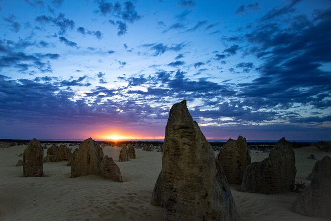 Pinnacles Desert Sunset Dinner and Stargazing Tour - Comfort checklist: what to pack for a cold desert night