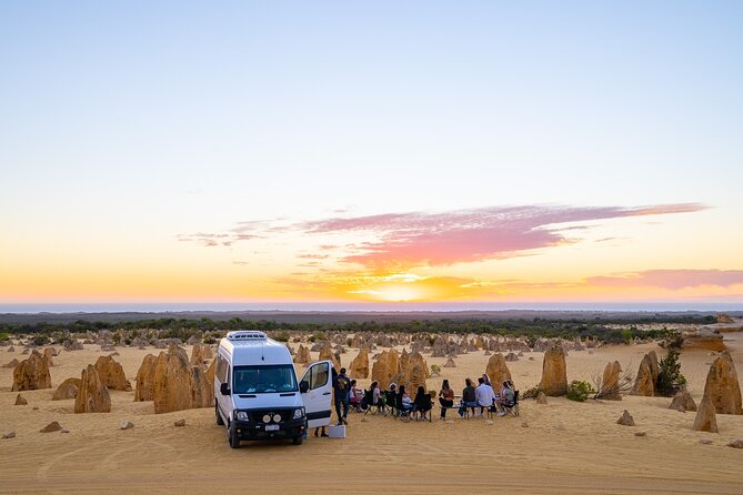Pinnacles Desert Sunset Dinner and Stargazing Tour - Food and drinks: what dinner feels like in the dunes