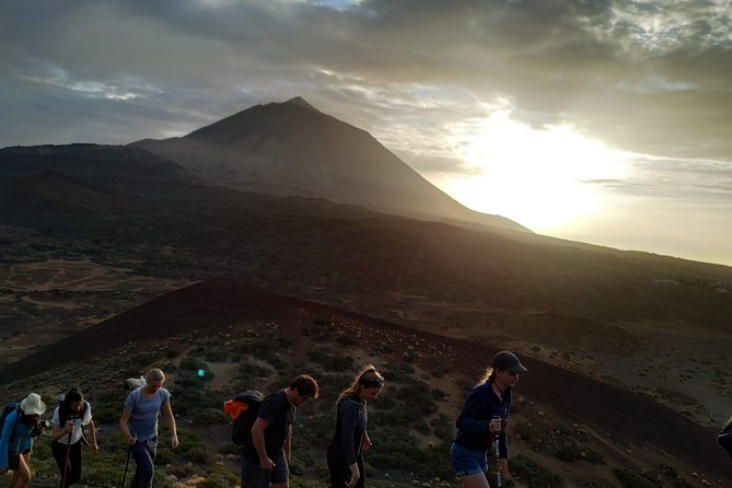 PRIVATE TOUR Teide National Park: Hiking and Stargazing - Stargazing in one of the best skies in the world (and with the right guide)
