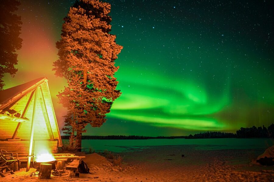 Rovaniemi: Night Sky lappish Barbecue - Campfire Comfort and Hot Tea: Waiting the Arctic Way