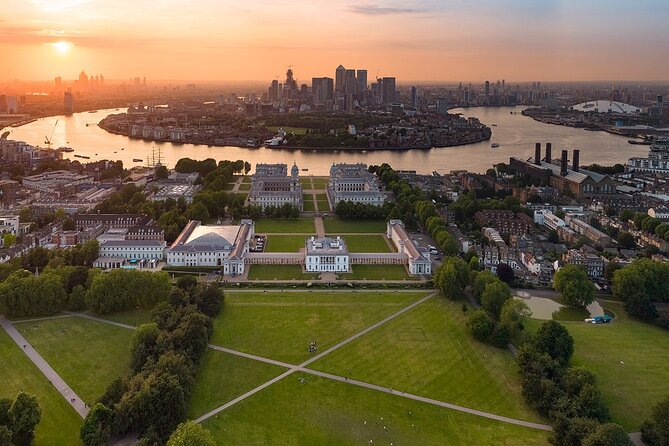 Royal Observatory & Prime Meridian and Cutty Sark - The Prime Meridian photo moment: how to enjoy it without rushing