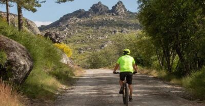 Serra da Estrela: Private E-Bike Tour with Observatory - Campo Romão plateau: rye, grazing, and open airs