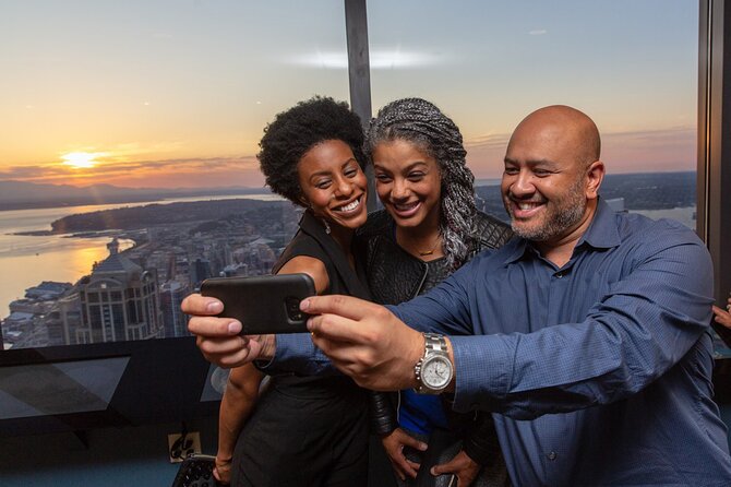 Sky View Observatory at the Columbia Center Admission Tickets - Timing it right: sunset, clouds, and how long you should plan