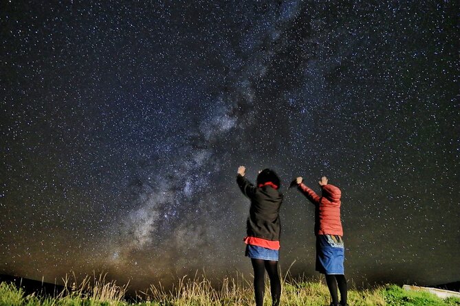 Small Group Big Island Twilight Volcano and Stargazing Tour - Stop 1: Bay View Farm Kona coffee and your picnic launch