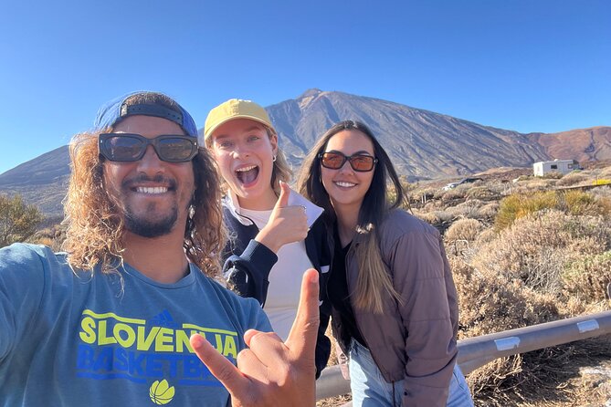 Small Group Teide Stargazing Tour with Picnic at Sunset - Mirador de Samara sunset to stars: tapas, drinks, and constellation lessons