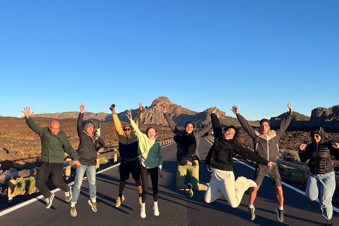 Small Group Teide Stargazing Tour with Picnic at Sunset - Why a maximum of 8 changes your night sky experience