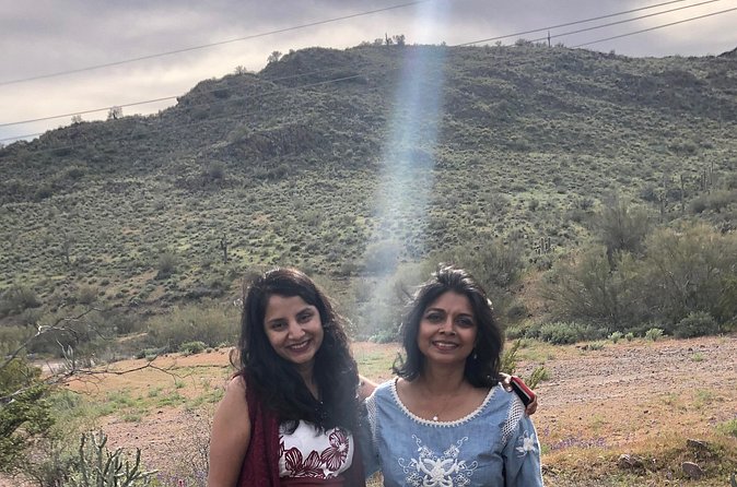 Sunset Sedona Sacred Places -gourmet picnic dinner and stargazing - Medicine wheel, sacred energy, and Benny’s spiritual facilitation