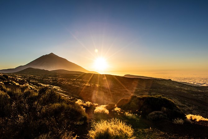 Teide by Night: Sunset & Stargazing with Telescopes Experience - Stop by stop: how the evening builds from Teide rocks to the Milky Way