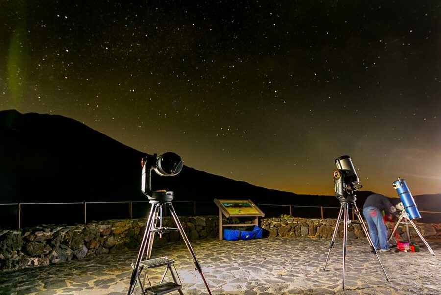 Teide National Park: Sunset & Stargazing Safari with Dinner - Who should book this Teide sunset and stargazing safari