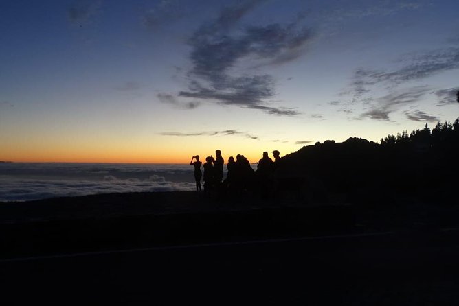 TEIDE NIGHT, Stargazing Bus Tour, Meal & Drinks included! - Moonlight, clouds, and how much you can realistically see