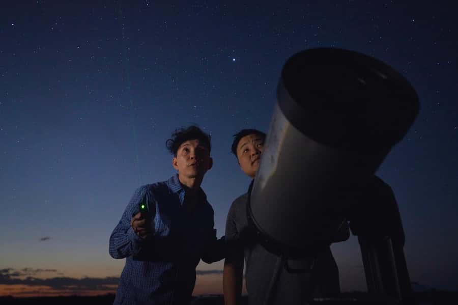 Uluru: National Park Astronomy Tour with Telescope and Photo - Who this Uluru astro tour is best for