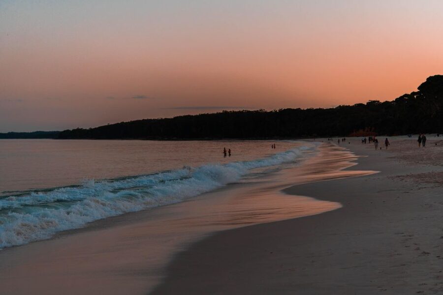 Vincentia: Jervis Bay Beach Stargazing with an Expert - Telescope and binocular time: what you might see depends on the season